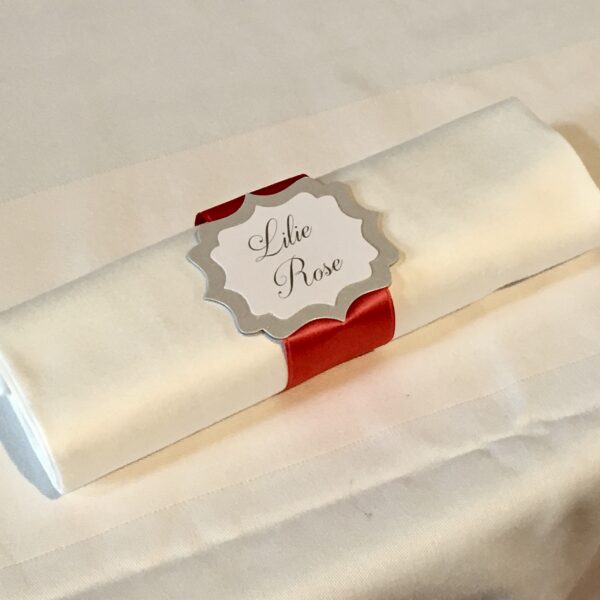 rond de serviette avec prénom invité