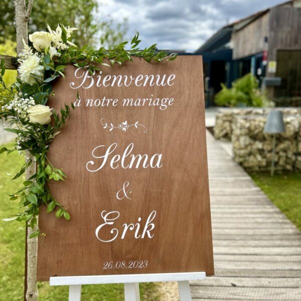 panneau de bienvenue en bois naturel pour mariage