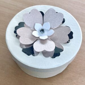 magnifique boîte cadeau invité mariage