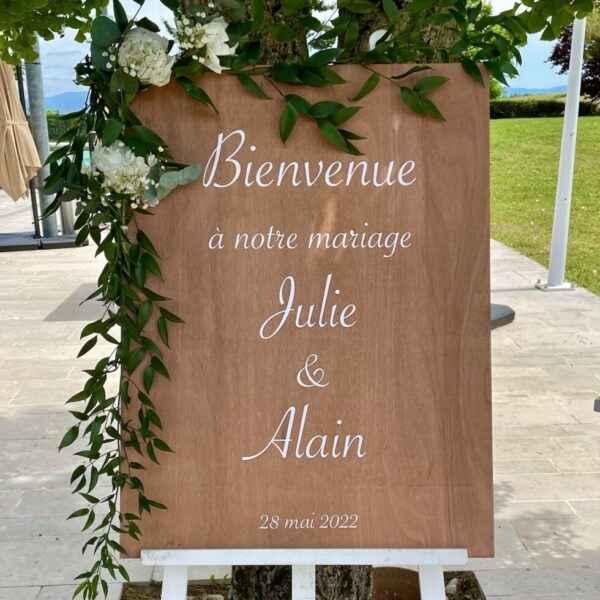 panneau de bienvenue en bois naturel pour mariage