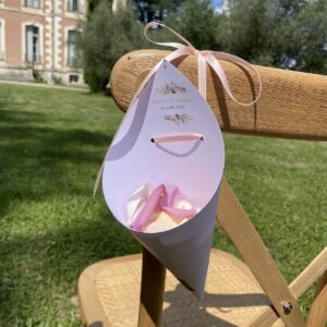 cornet à suspendre pour pétales sortie cérémonie