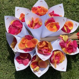 cornet pétale de rose mariage