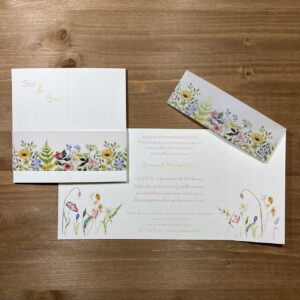 faire-part mariage avec motif fleurs des champs