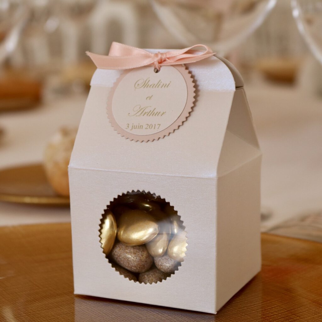 bo&icirc;te cadeau invit&eacute; drag&eacute;es mariage