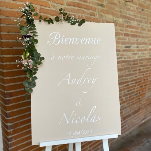 panneau de bienvenue mariage fond beige