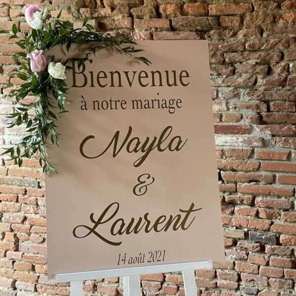 panneau de bienvenue mariage fond coloré