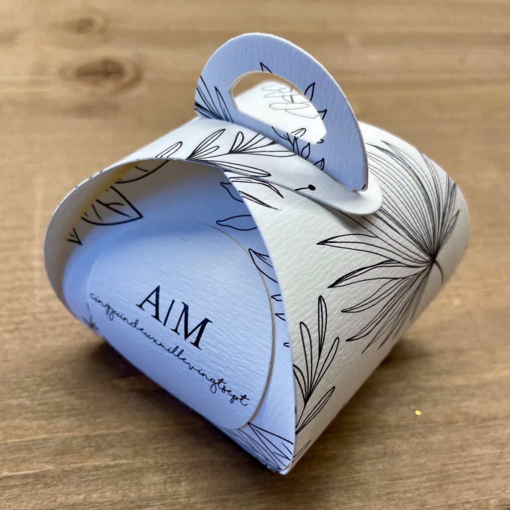 boite drag&eacute;es mariage v&eacute;g&eacute;tal graphique